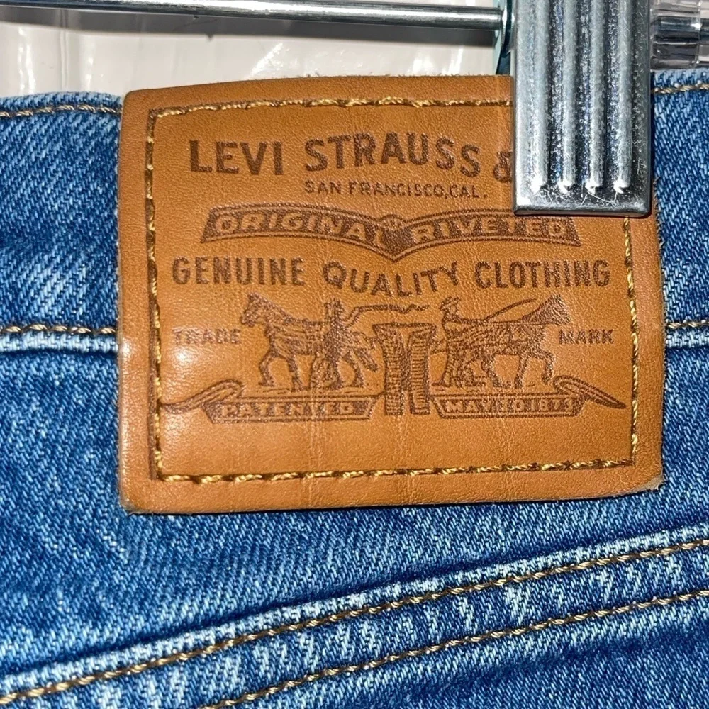 LEVI’S Wedgie High Rise Straight Jeans Premium Denim Button Fly 27